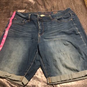 Faded glory size 16 Jean shorts